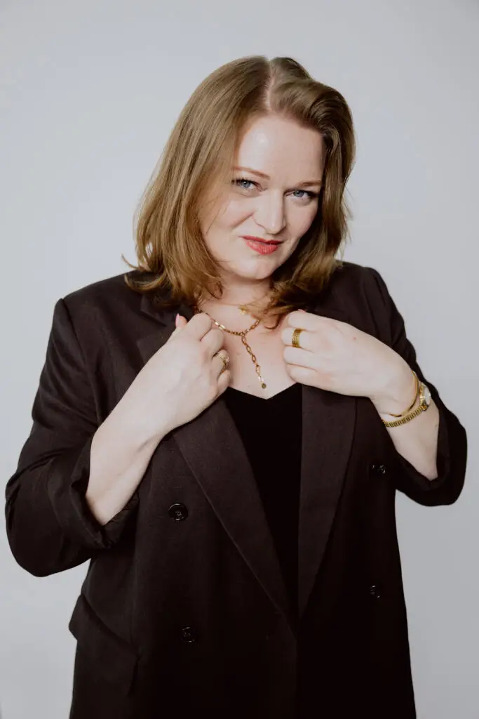 Anita Zenau